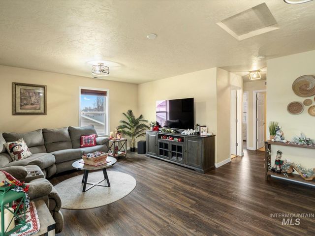 208 E Kaibab Trail St., Meridian, ID 83646