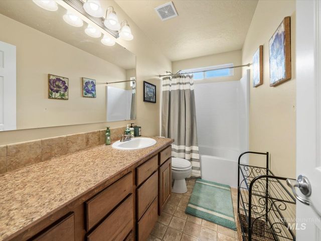 208 E Kaibab Trail St., Meridian, ID 83646