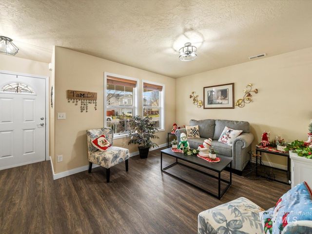 208 E Kaibab Trail St., Meridian, ID 83646