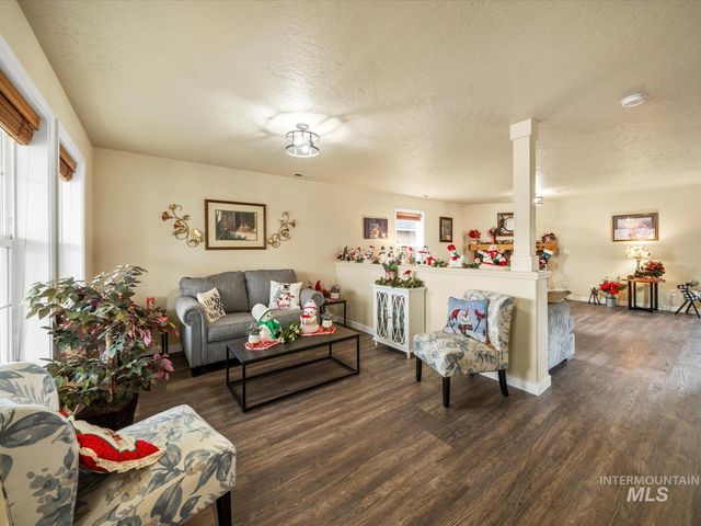 208 E Kaibab Trail St., Meridian, ID 83646