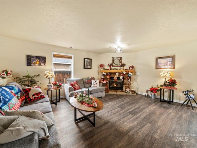 208 E Kaibab Trail St., Meridian, ID 83646