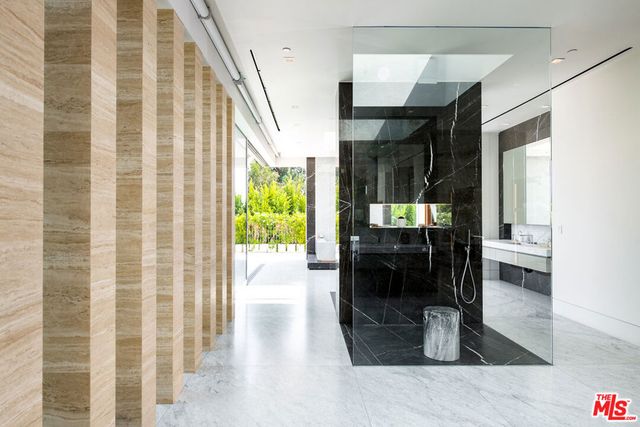 642 Perugia Way, Los Angeles, CA 90077