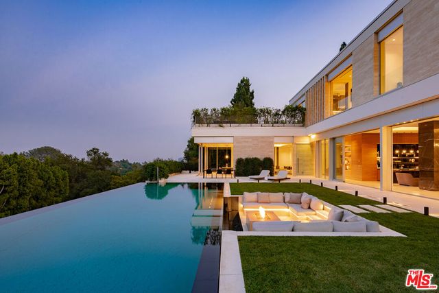 642 Perugia Way, Los Angeles, CA 90077