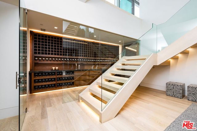 642 Perugia Way, Los Angeles, CA 90077