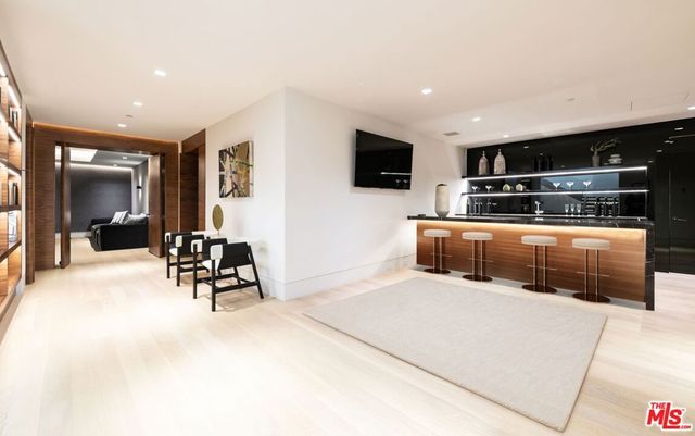 642 Perugia Way, Los Angeles, CA 90077