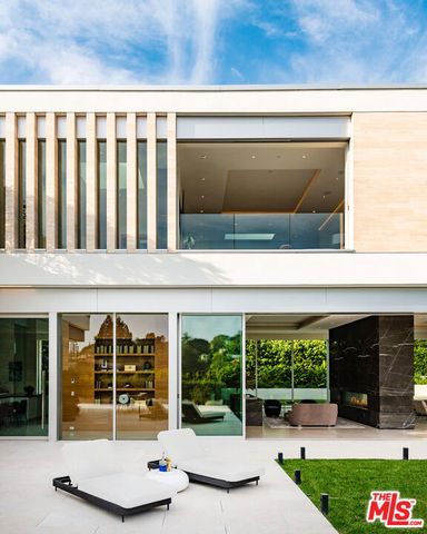 642 Perugia Way, Los Angeles, CA 90077