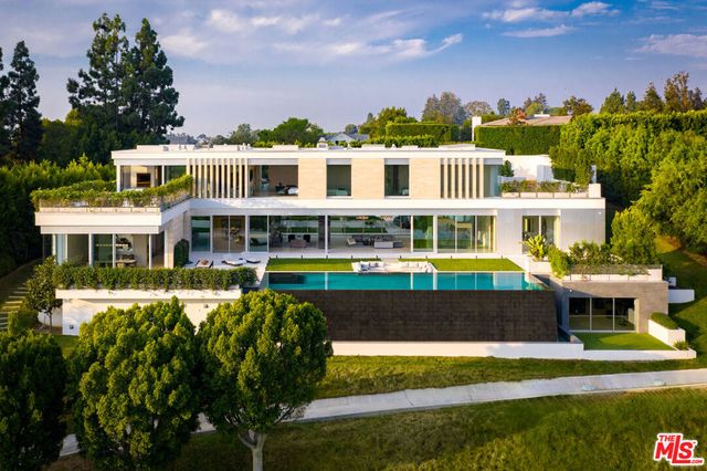 642 Perugia Way, Los Angeles, CA 90077