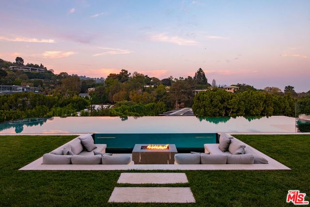 642 Perugia Way, Los Angeles, CA 90077