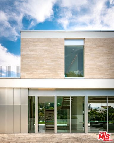 642 Perugia Way, Los Angeles, CA 90077