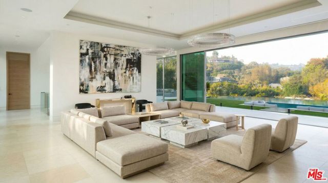 642 Perugia Way, Los Angeles, CA 90077