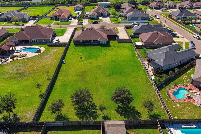 2602 Annie Rae Way, Corpus Christi, TX 78418