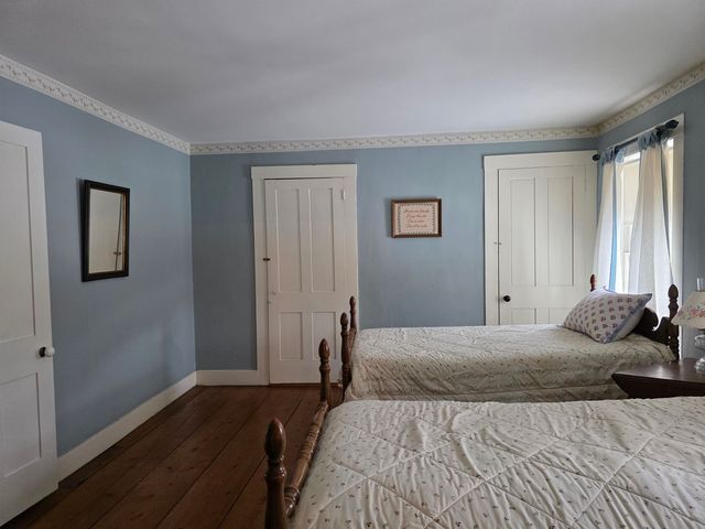 673 VT Rte 121 East, Grafton, VT 05146