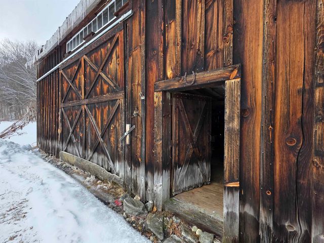 673 VT Rte 121 East, Grafton, VT 05146