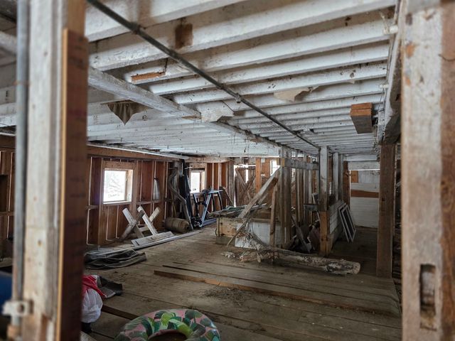 673 VT Rte 121 East, Grafton, VT 05146