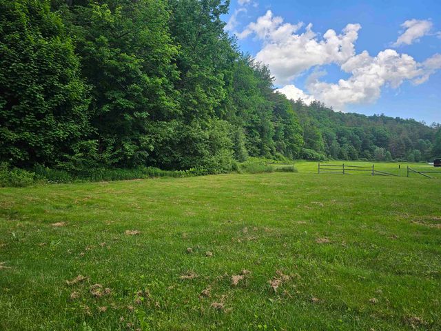 673 VT Rte 121 East, Grafton, VT 05146