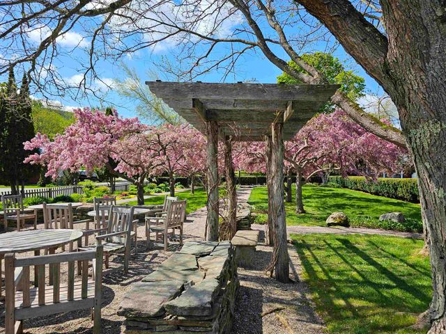 673 VT Rte 121 East, Grafton, VT 05146