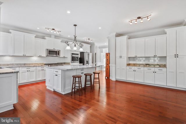 1729 BEULAH RD, Vienna, VA 22182