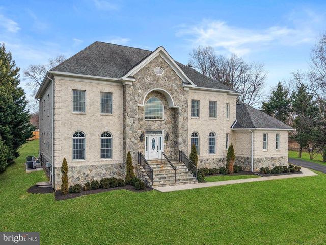 1729 BEULAH RD, Vienna, VA 22182