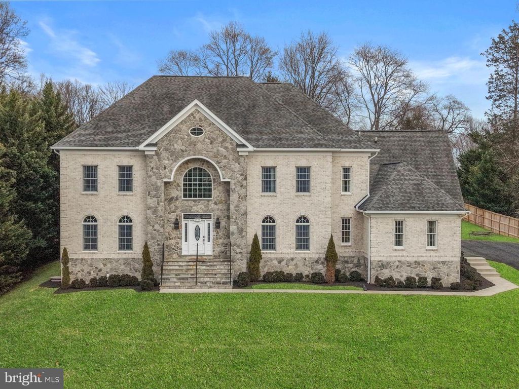 1729 BEULAH RD, Vienna, VA 22182