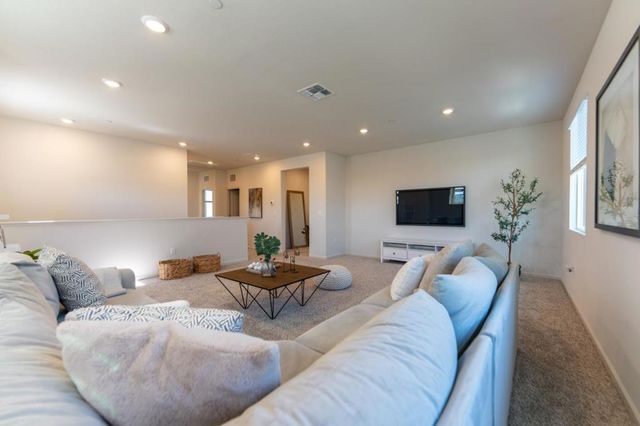 1880 Violet Drive, Hollister, CA 95023