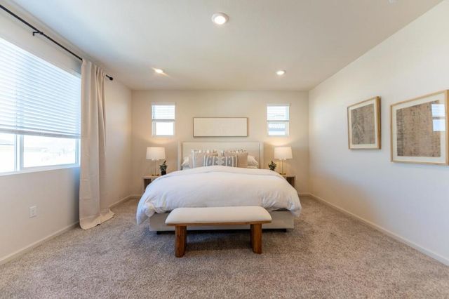 1880 Violet Drive, Hollister, CA 95023