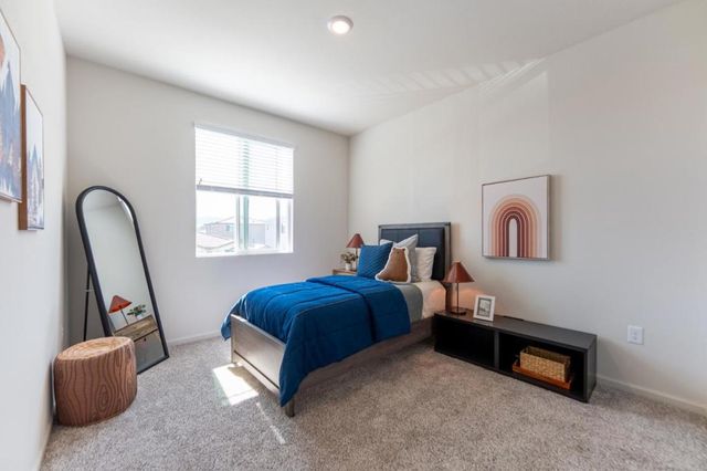 1880 Violet Drive, Hollister, CA 95023