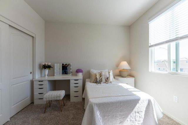 1880 Violet Drive, Hollister, CA 95023