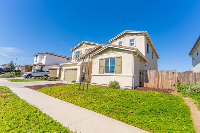 1880 Violet Drive, Hollister, CA 95023