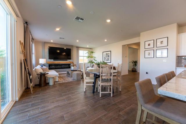 1880 Violet Drive, Hollister, CA 95023