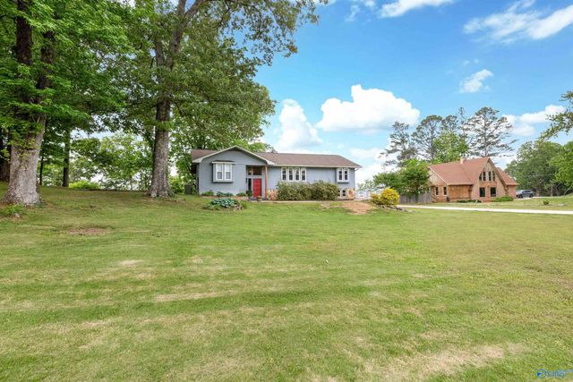 1308 Whispering Hills Circle, Hartselle, AL 35640