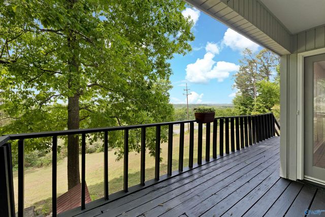1308 Whispering Hills Circle, Hartselle, AL 35640