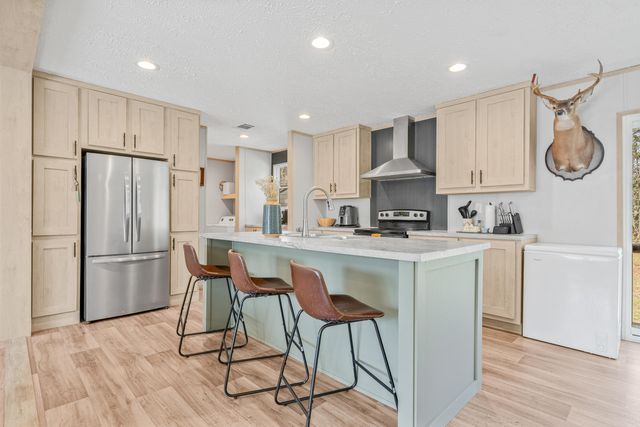 116 E Church Street, Bonneau, SC 29431