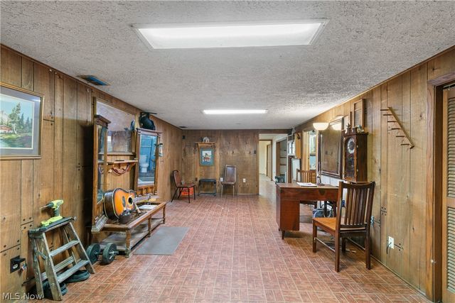 12780 Jamestown Avenue NW, Uniontown, OH 44685