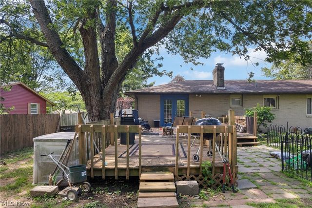 12780 Jamestown Avenue NW, Uniontown, OH 44685