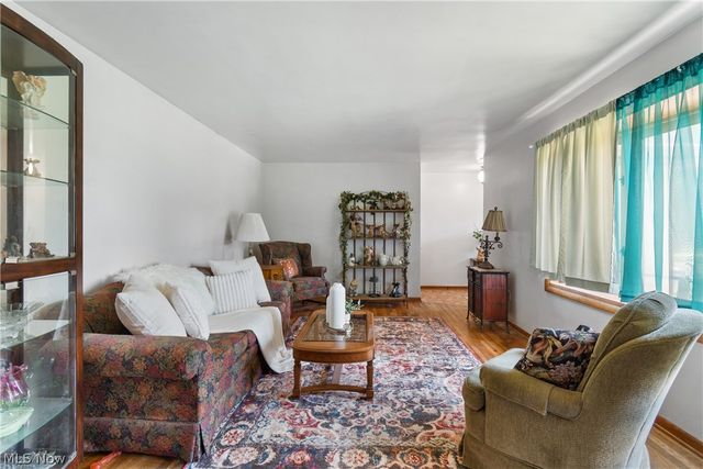 12780 Jamestown Avenue NW, Uniontown, OH 44685
