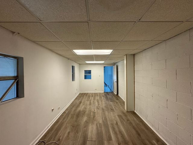 2311 W Belmont Avenue, Chicago, IL 60618