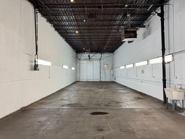 2311 W Belmont Avenue, Chicago, IL 60618