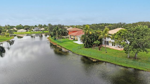 2203 SW 134th Avenue, Miramar, FL 33027