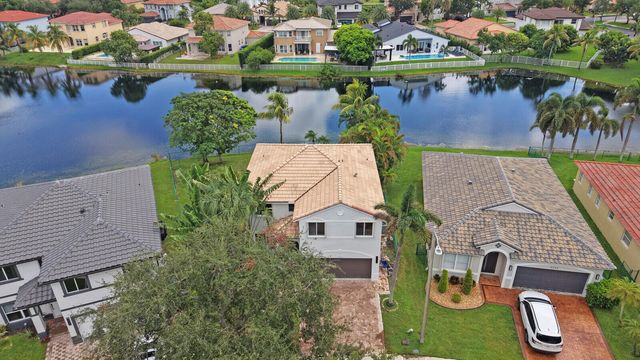 2203 SW 134th Avenue, Miramar, FL 33027