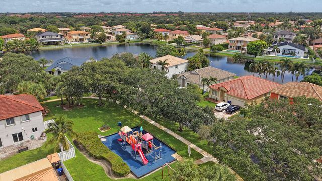 2203 SW 134th Avenue, Miramar, FL 33027