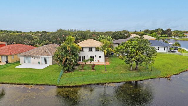 2203 SW 134th Avenue, Miramar, FL 33027