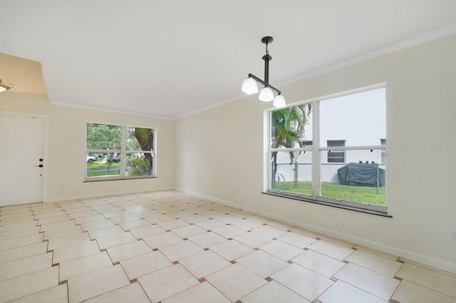 2203 SW 134th Avenue, Miramar, FL 33027