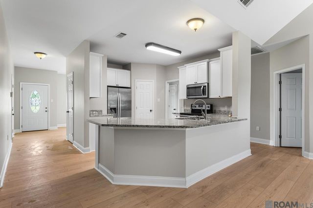 43266 N Henderson Ave, Prairieville, LA 70769