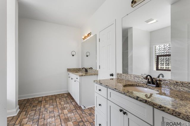 43266 N Henderson Ave, Prairieville, LA 70769