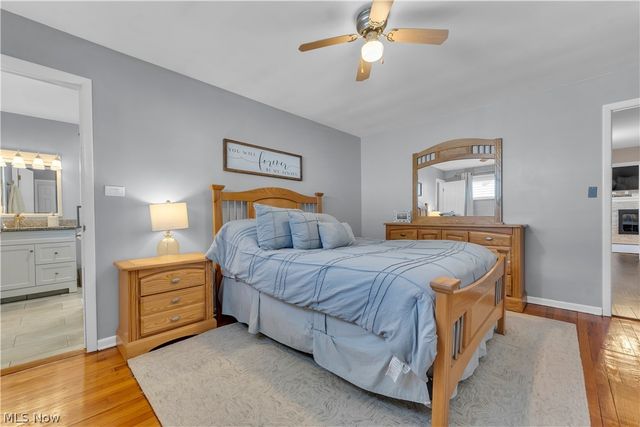 27015 Kennedy Ridge Extension, North Olmsted, OH 44070