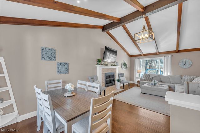 27015 Kennedy Ridge Extension, North Olmsted, OH 44070