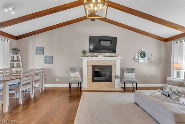 27015 Kennedy Ridge Extension, North Olmsted, OH 44070