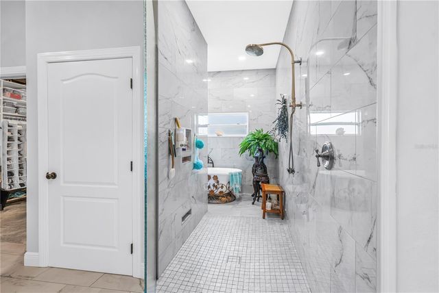 6113 45TH STREET W, Bradenton, FL 34210