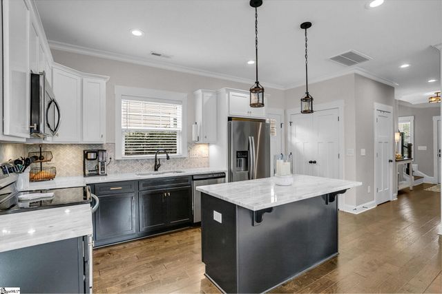 122 Oakland Drive, Greenville, SC 29607