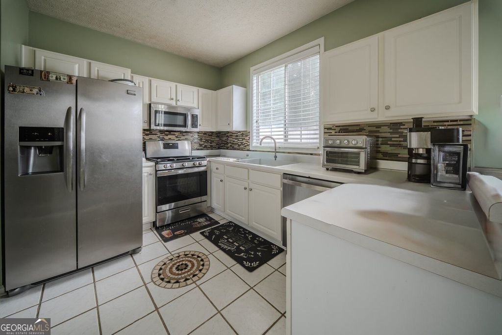 213 Manley Court, Woodstock, GA 30188 — photo 4